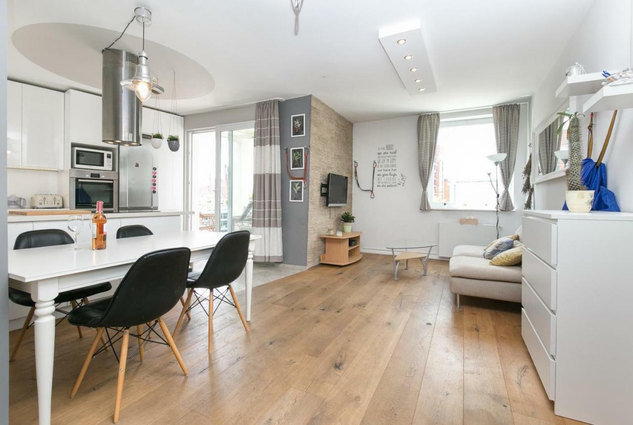 グダニスクApartament Fridaアパートメント エクステリア 写真